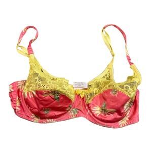 Victoria’s Secret 34C Floral Lace Bra Pink‎ Yellow Daisy Underwire Sexy